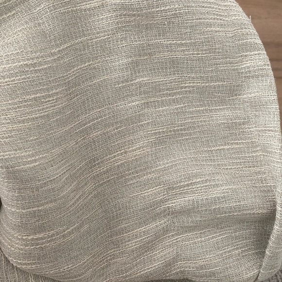 New black out curtain - Picture 3 of 4